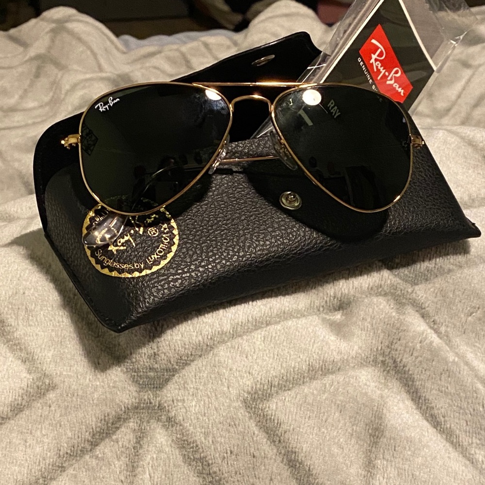 Ray-Bans Aviator’s - Picture 3 of 13